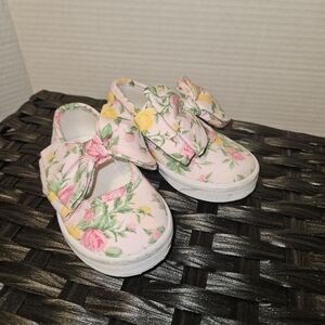 Janie and Jack girls FLORAL BOW SNEAKER Sz 5
